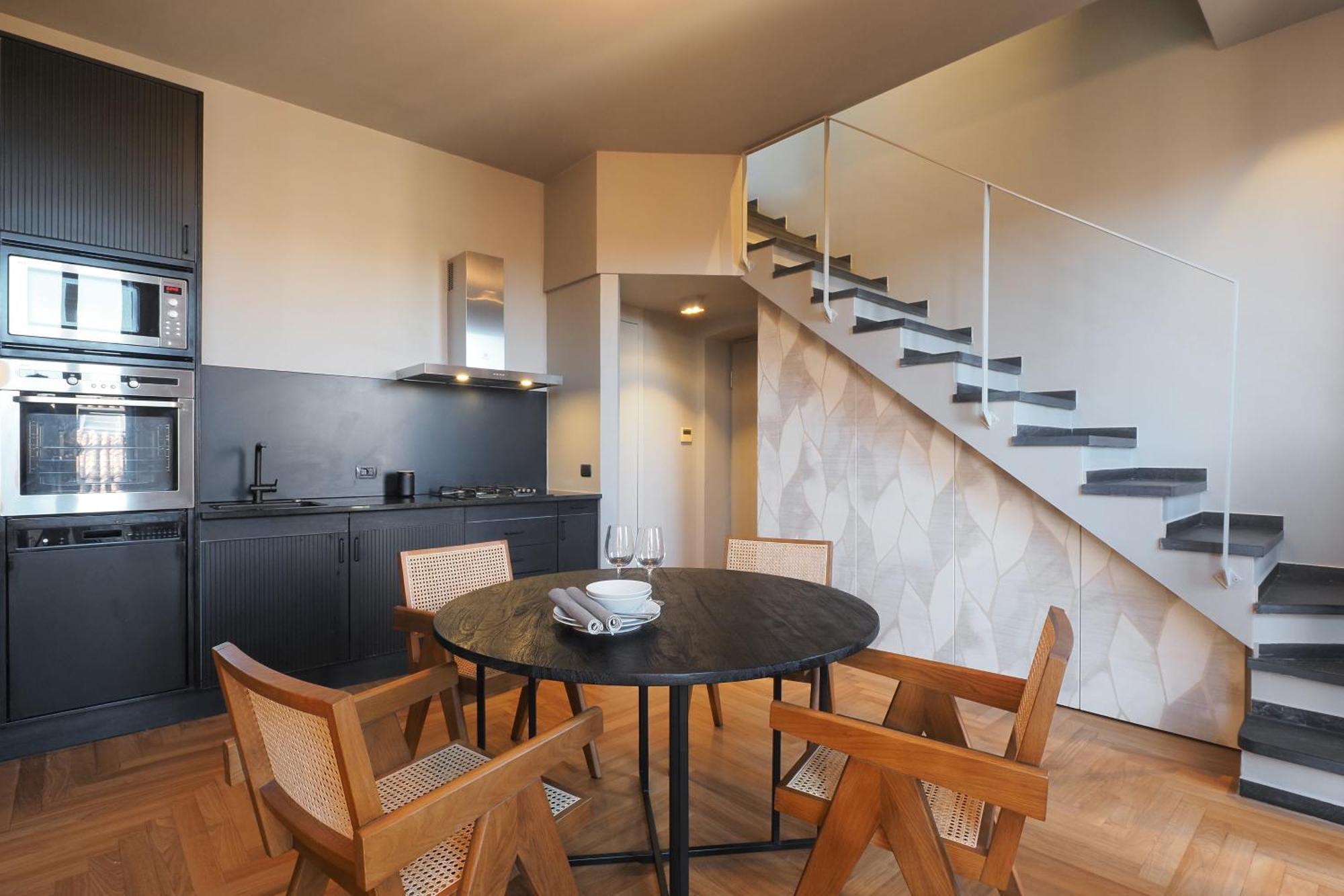 Splendido Attico Con 2 Terrazzi In Brera * Milan